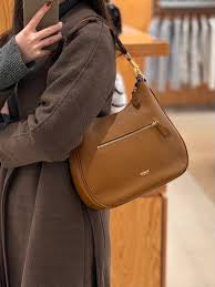 BURBERRY BB HOBO SHOULDER BAG