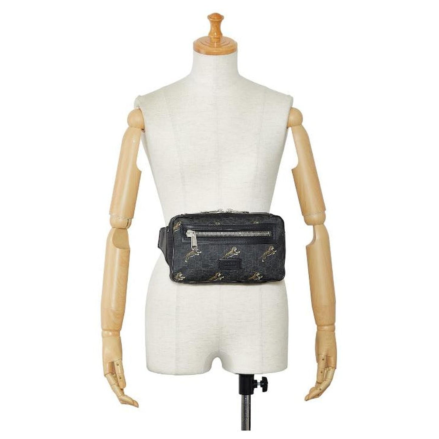 GUCCI GG SUPREME TIGER BELT BAG