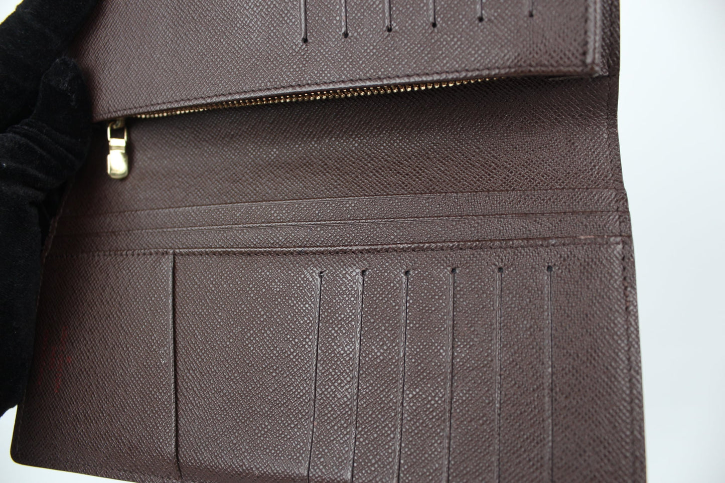 LOUIS VUITTON LV BRAZZA WALLET