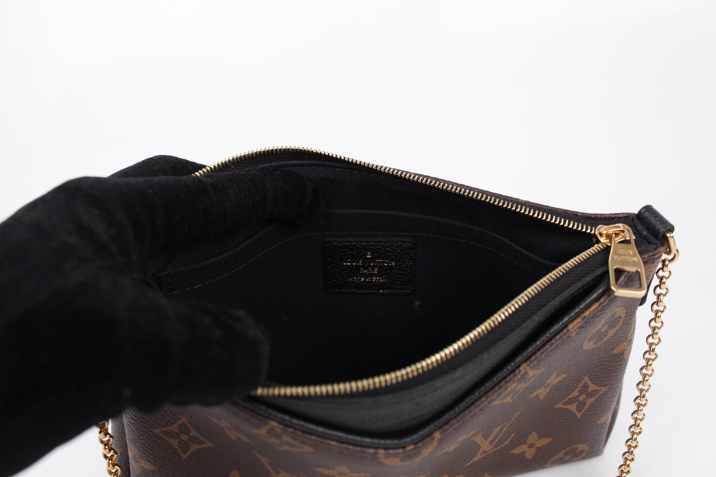 LOUIS VUITTON LV PALLAS CLUTCH