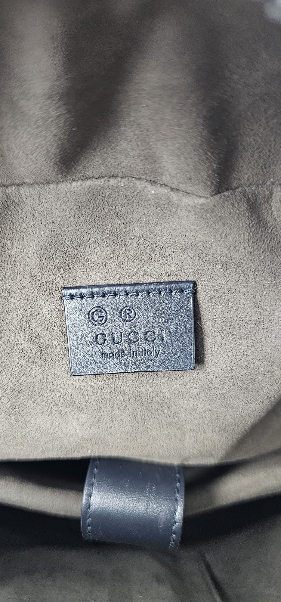 GUCCI GG SUPREME BLOSSOM MEDIUM DAY BACKPACK UNISEX