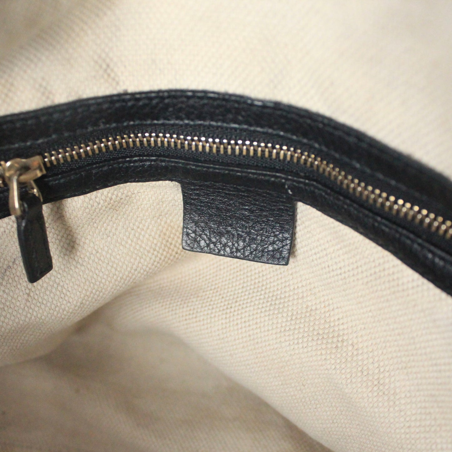 GUCCI SOHO LEATHER SHOULDER BAG