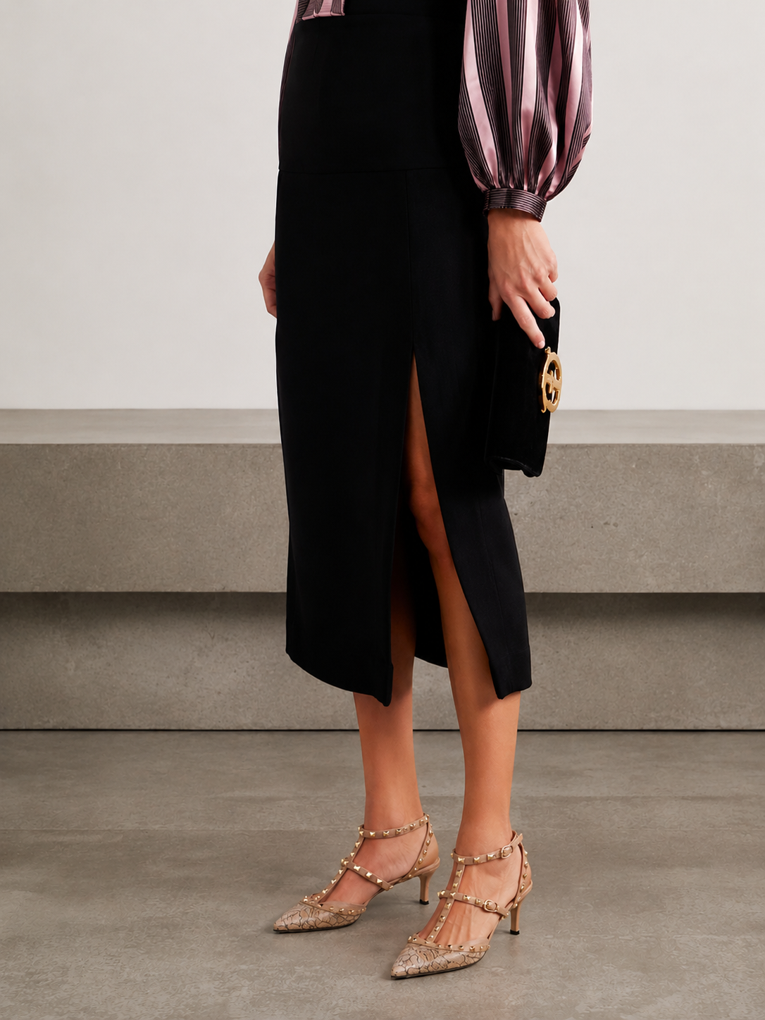 VALENTINO GARAVANI ROCKSTUD LACE PUMPS