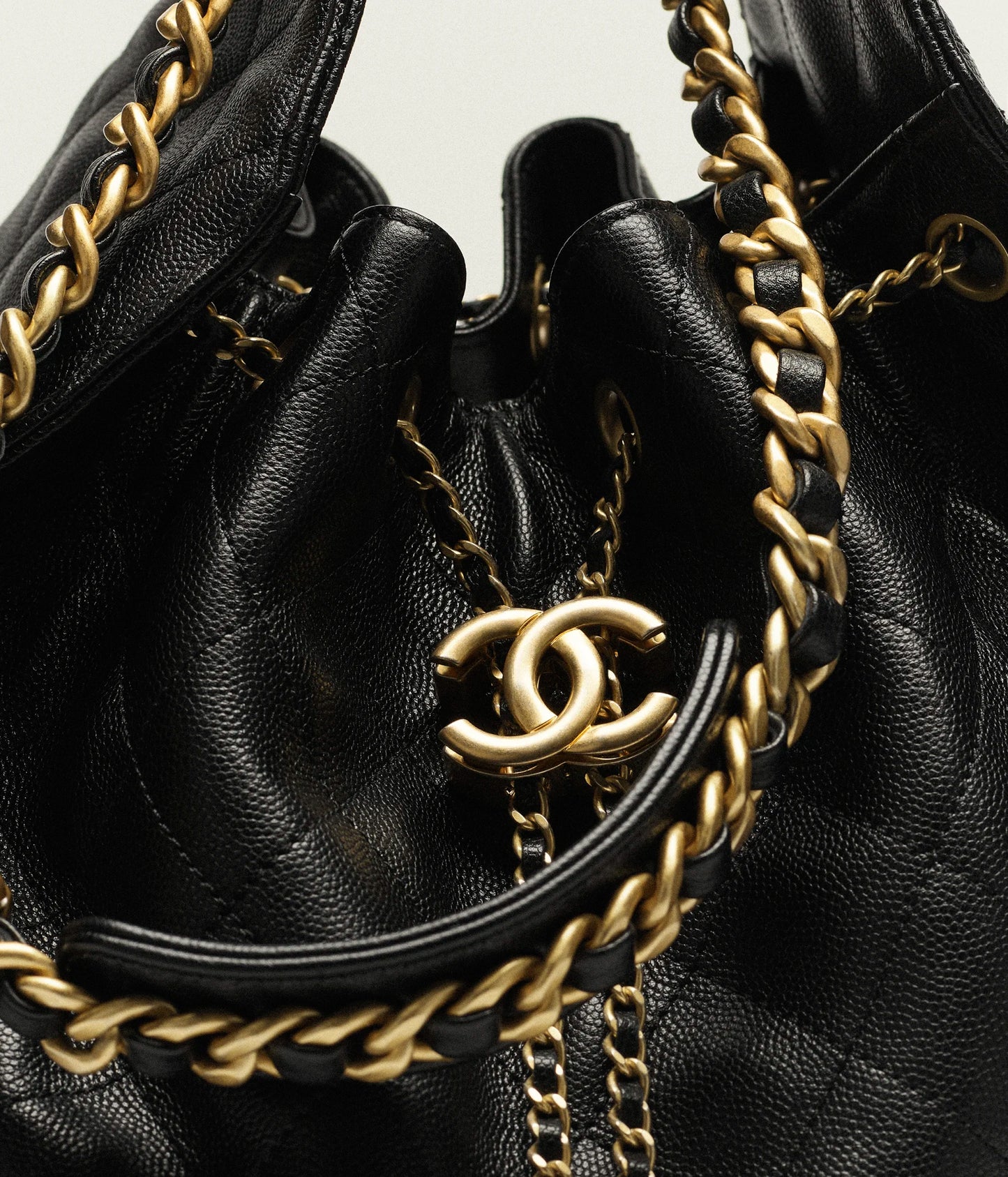 CHANEL 25 CC MEDIUM GRAINED CALFSKIN GOLD TONED HARDWARE