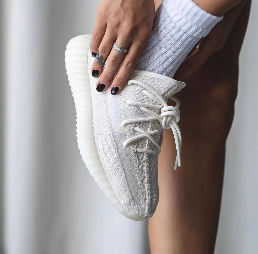 YEEZY BOOST 350 V2 BONE