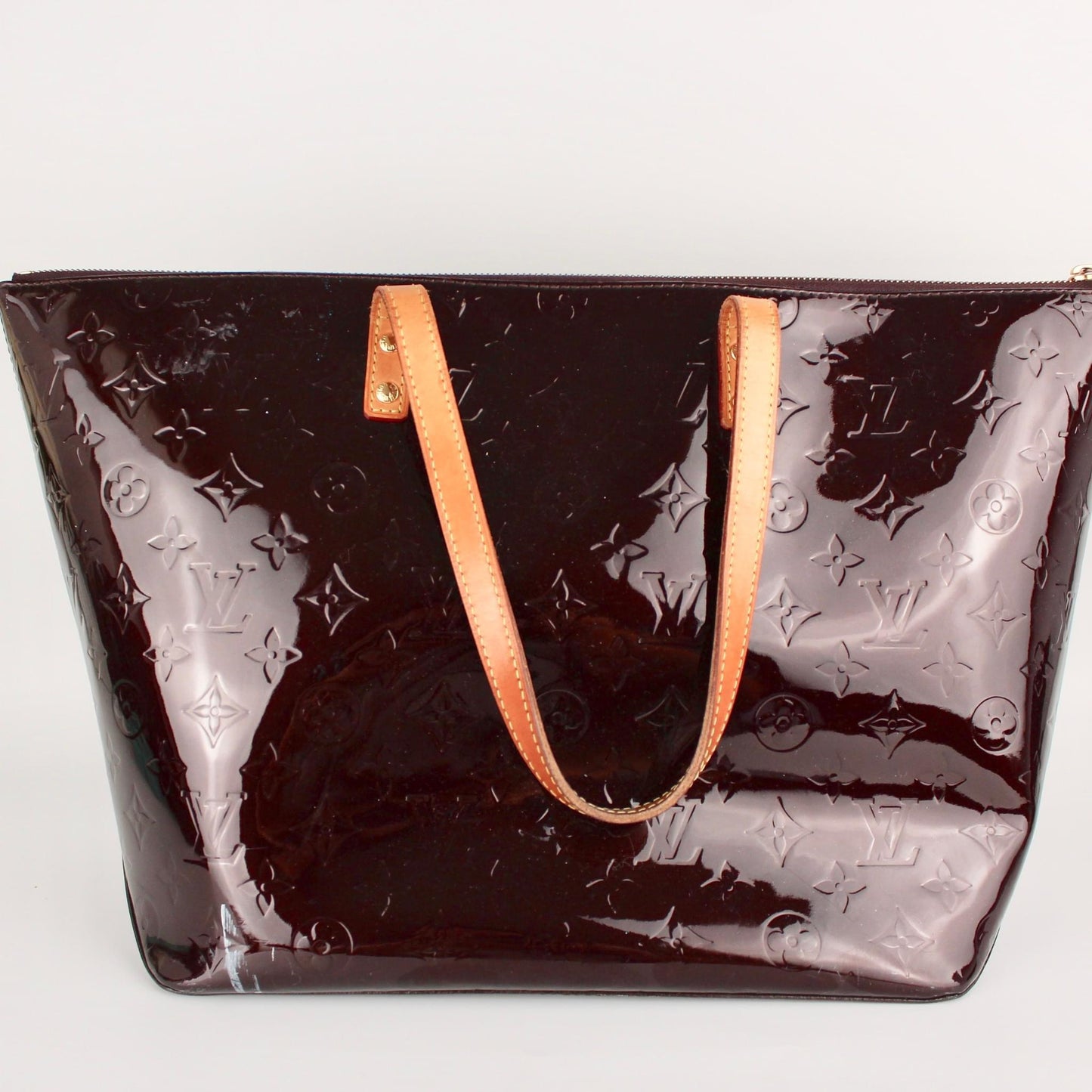 LOUIS VUITTON BELLEVUE PATENT LEATHER TOTE