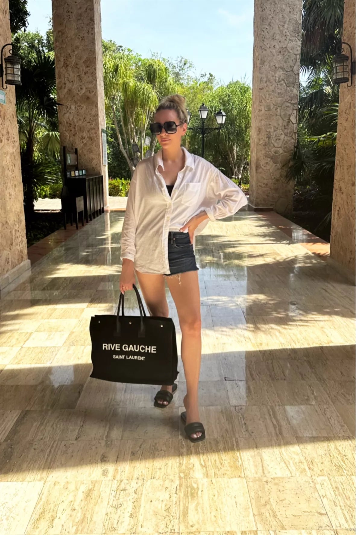 YVES SAINT LAURENT YSL RIVE GAUCHE  BLACK LARGE TOTE