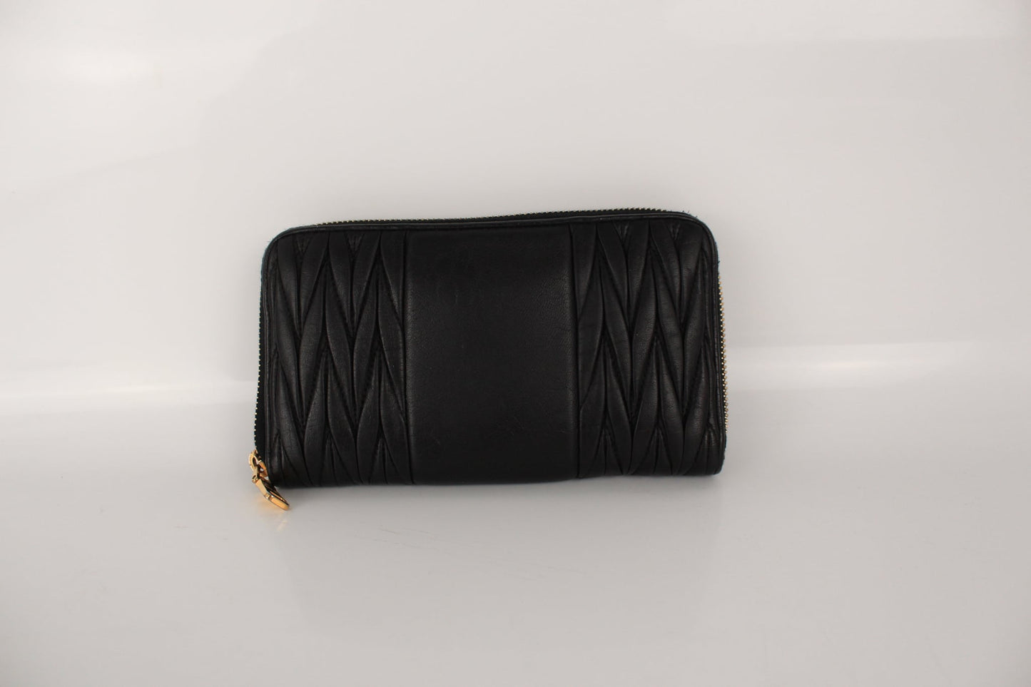 MIU MIU MATELASSE LONG WALLET