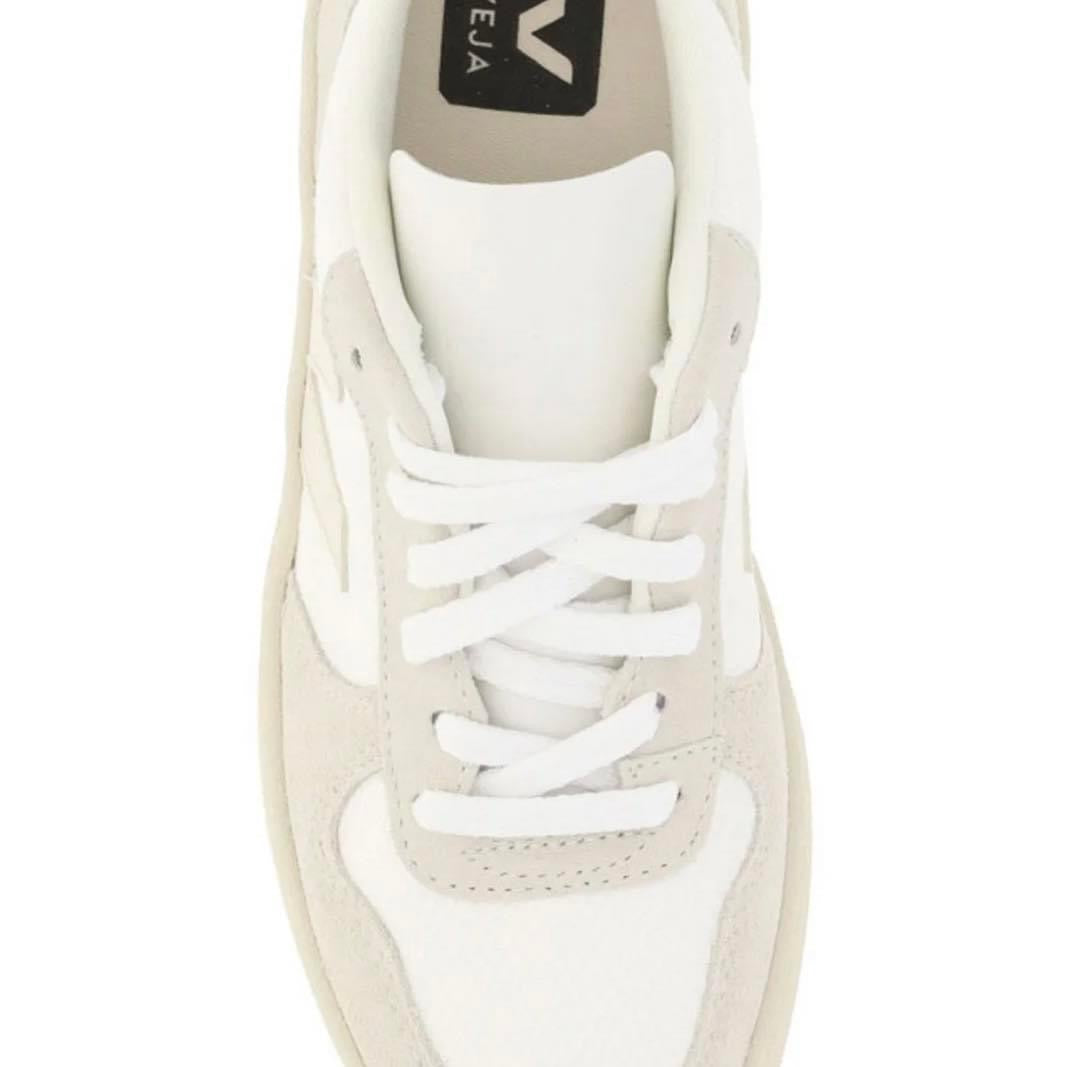 VEJA V-90 LEATHER SNEAKERS