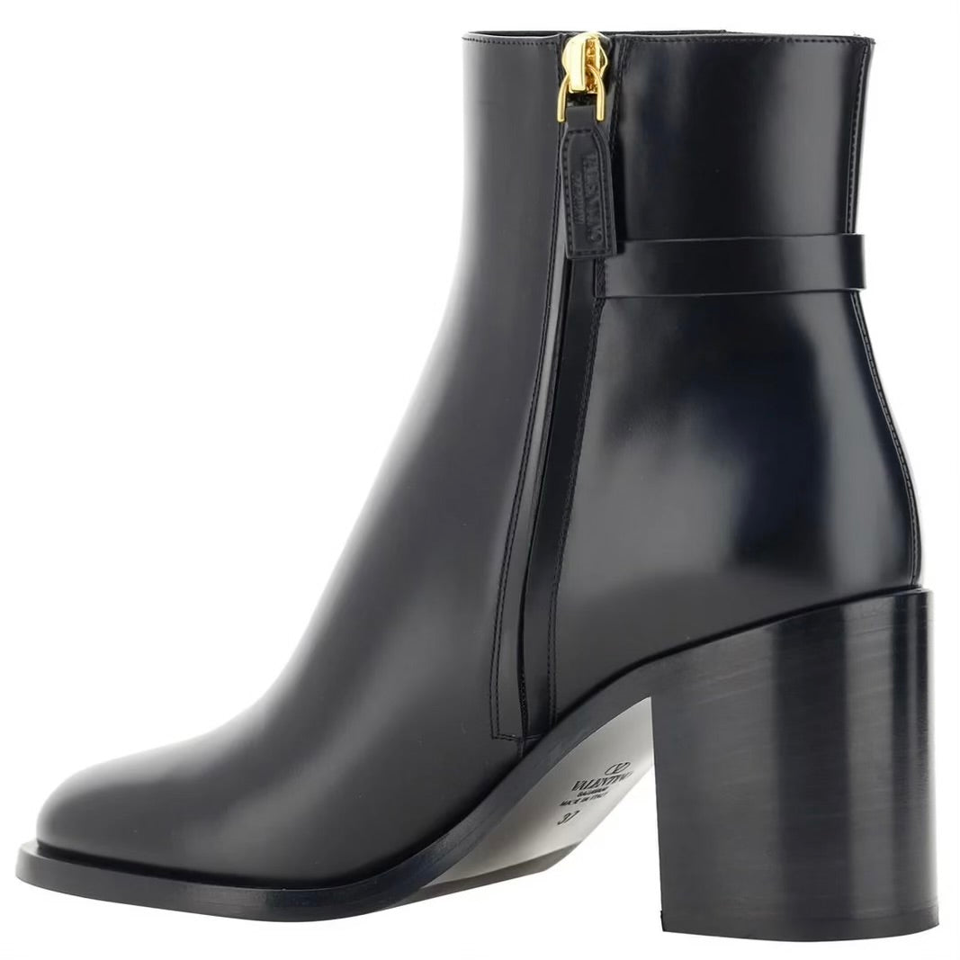 VALENTINO VLOGO SIGNATURE ROUND TOE ANKLE BOOTS