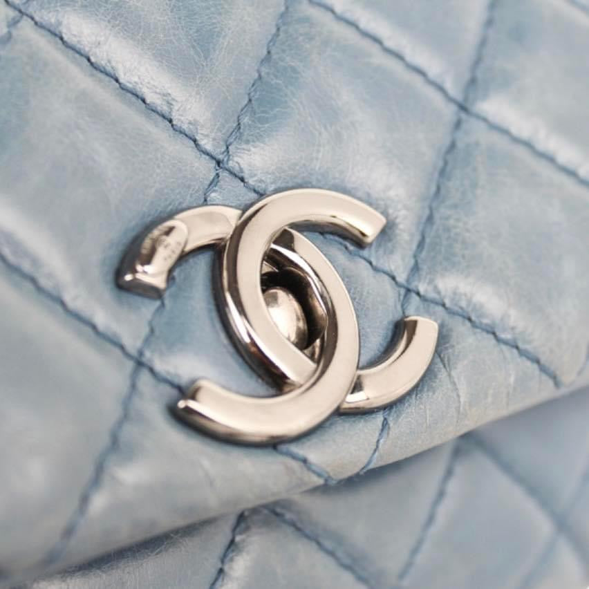 CHANEL VINTAGE SHOULDER BAG