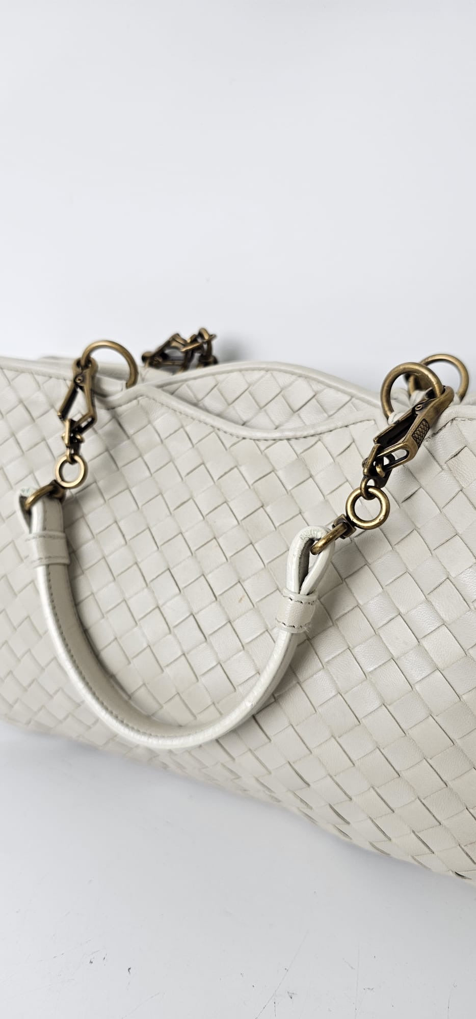 BOTTEGA VENETTA INTRECCIATO WOVEN HANDBAG