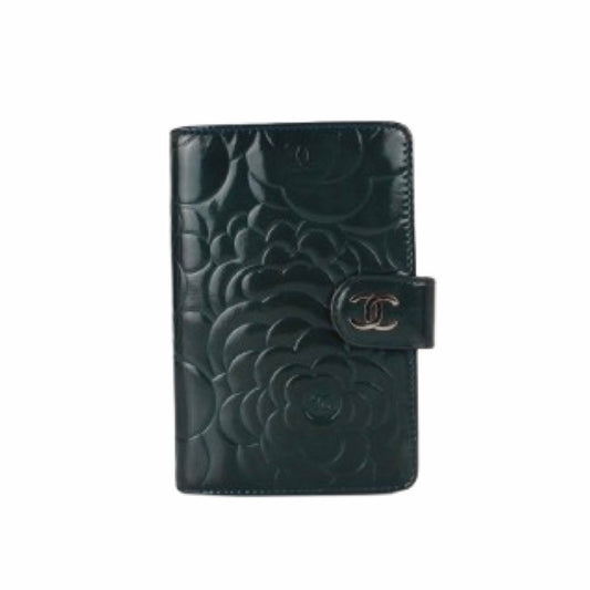 CHANEL PATENT CAMELLIA FOLDING WALLET