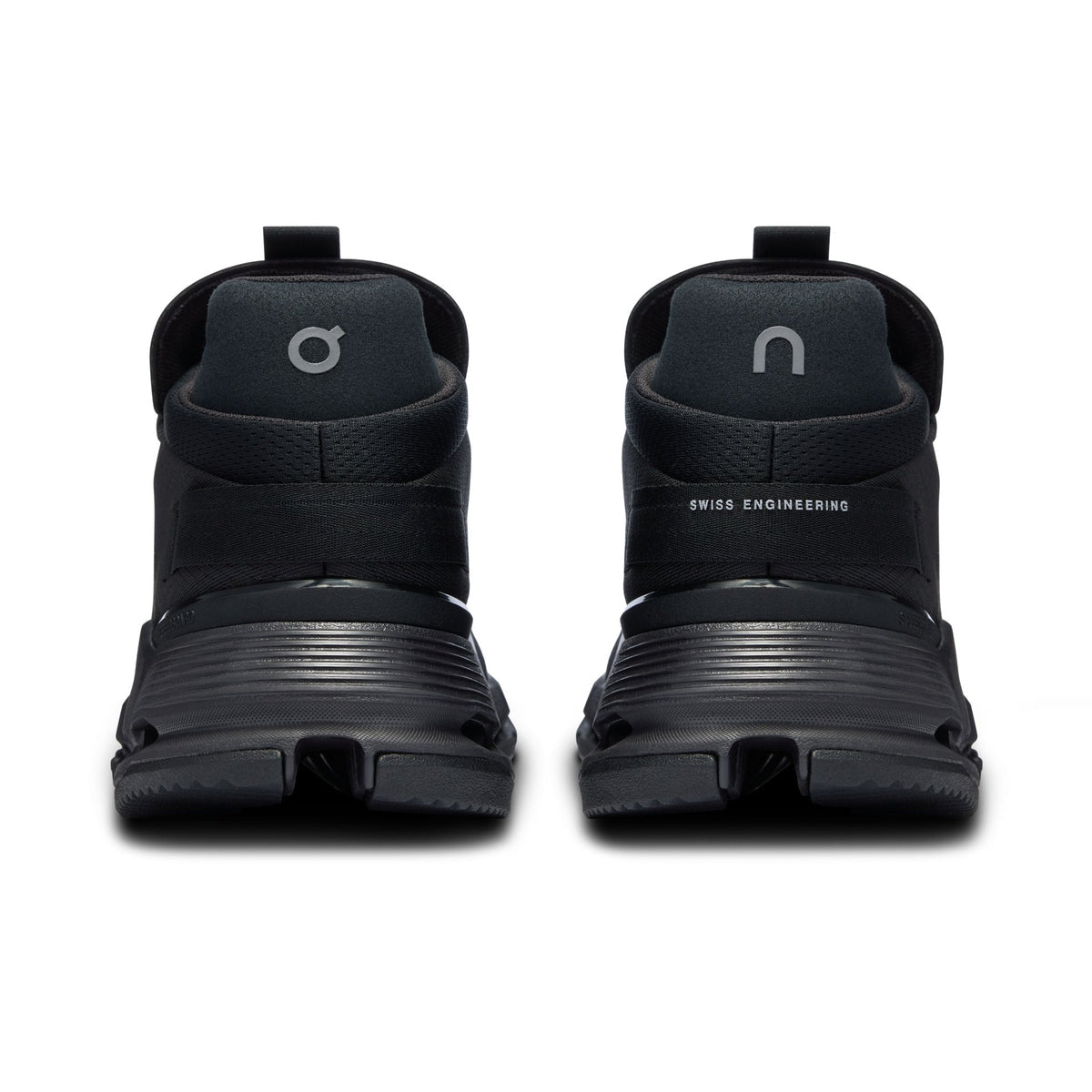 ON RUNNING CLOUDNOVA 2 IN ALL BLACK