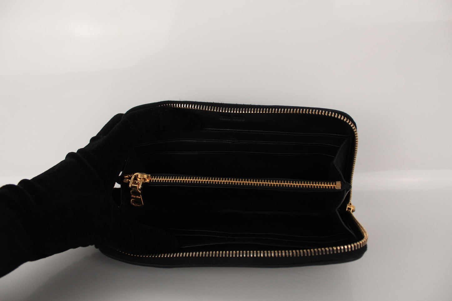 MIU MIU MATELASSE LONG WALLET