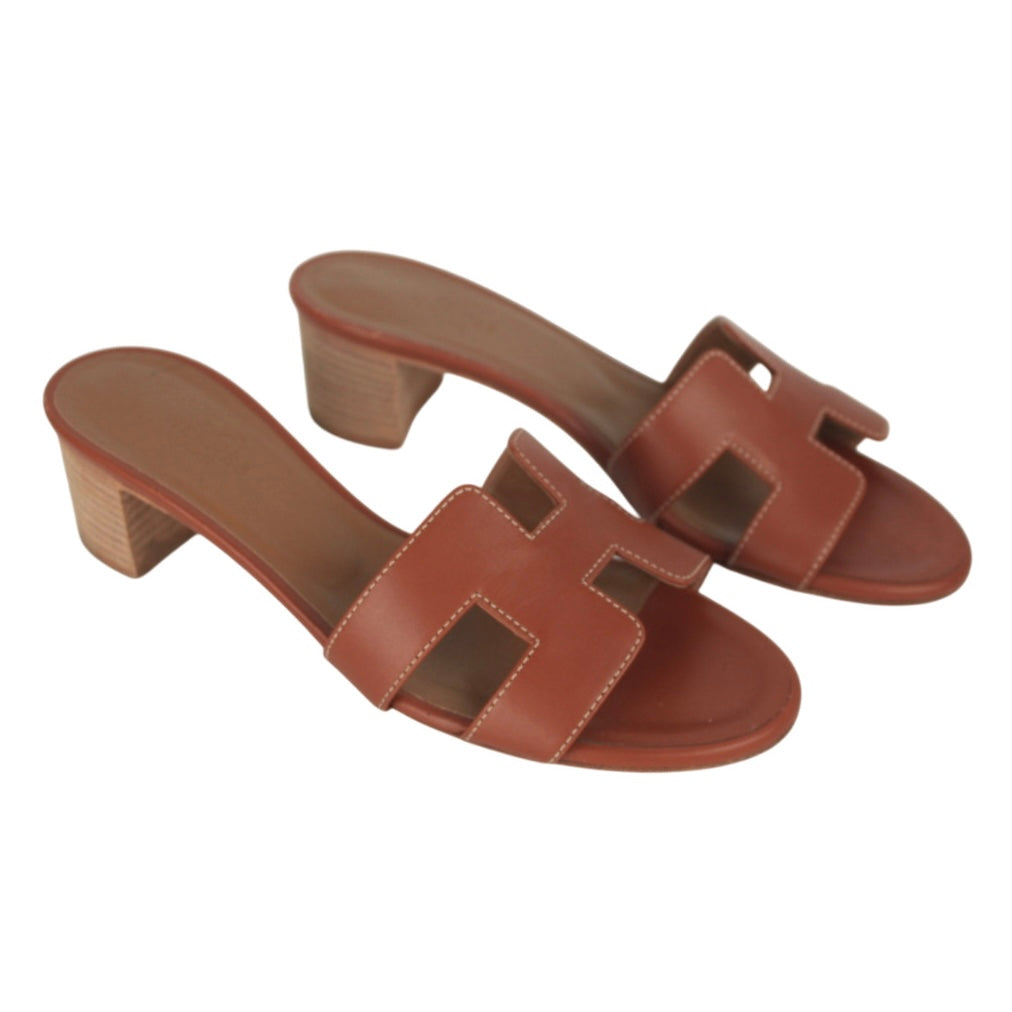 HERMES GOLD CALFSKIN LEATHER OASIS SANDALS