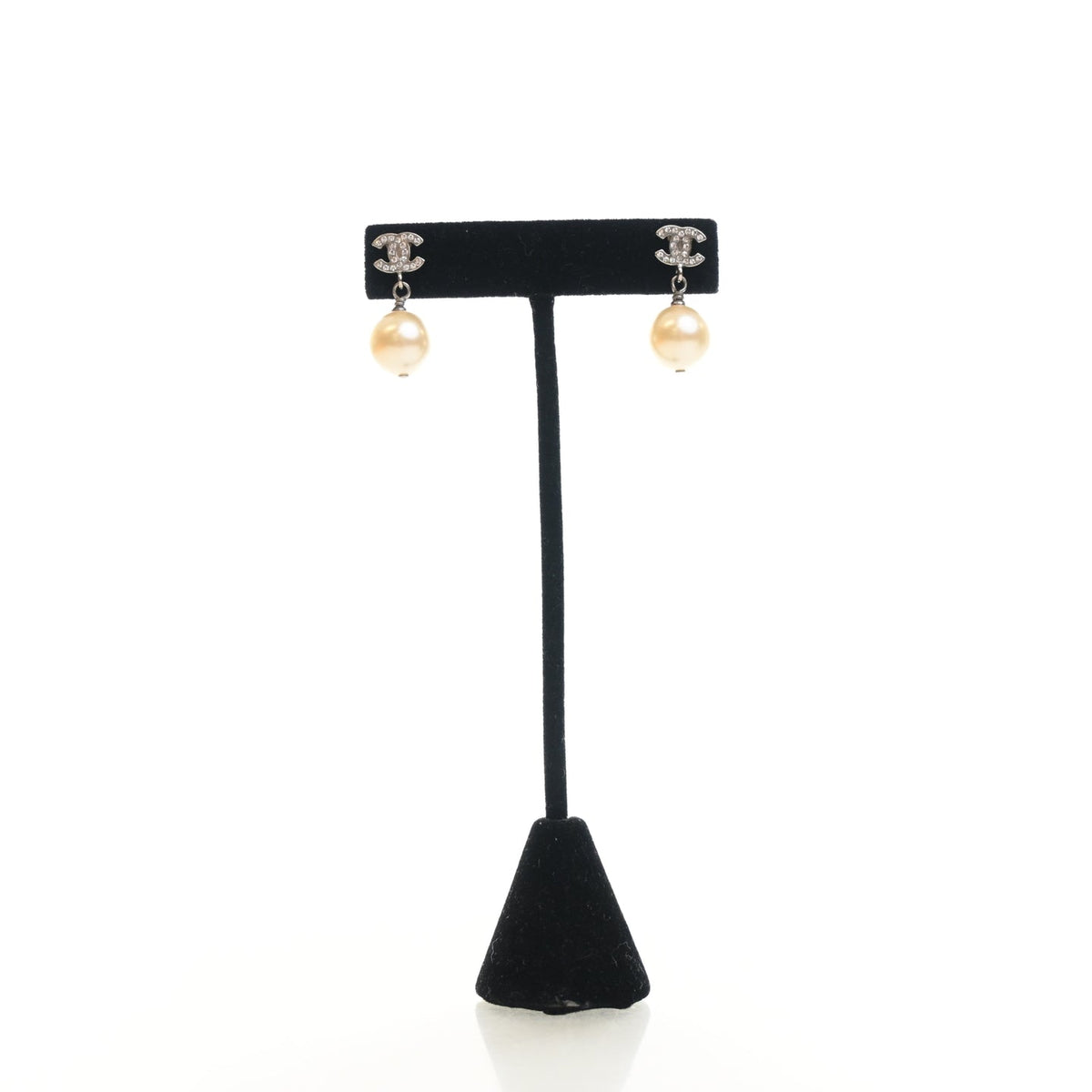 CHANEL CC PEARL CRYSTAL EARRINGS