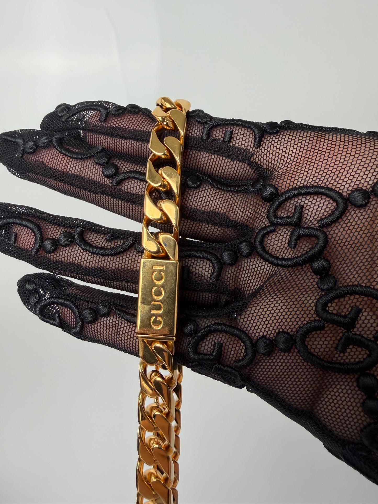 GUCCI GG LOGO SCRIPT TAG CHAIN NECKLACE