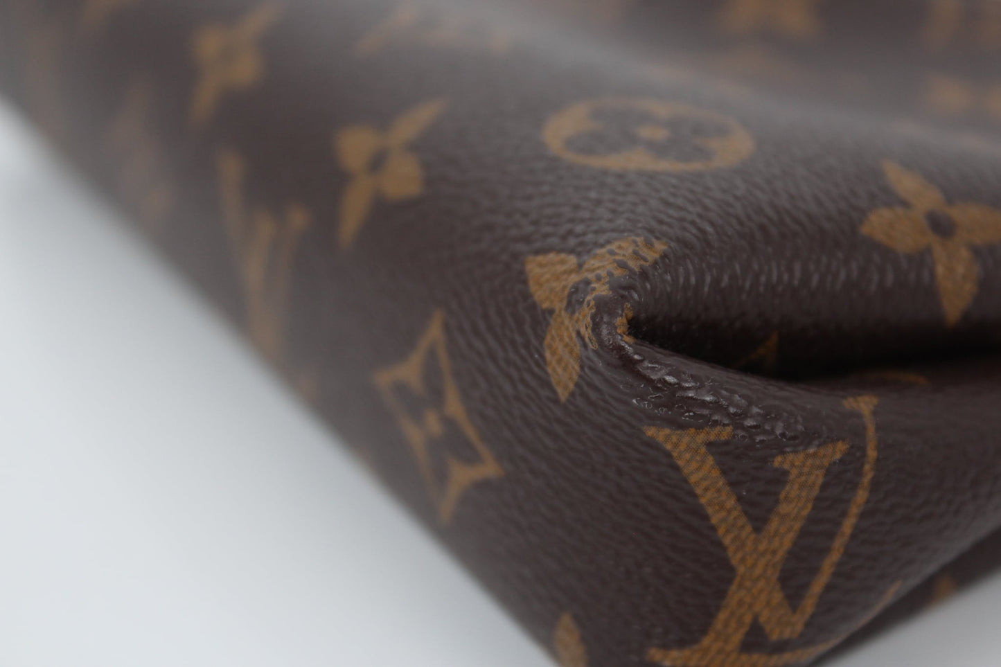 LOUIS VUITTON LV PALLAS CLUTCH