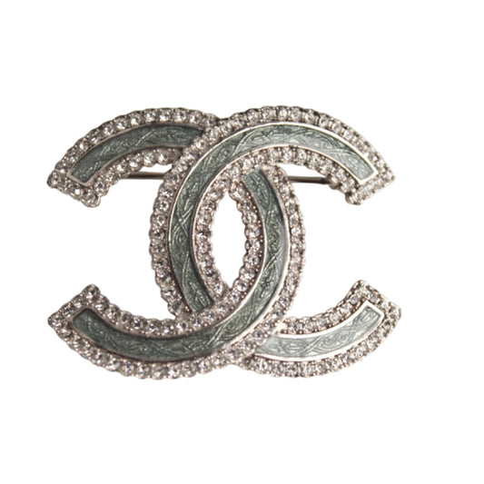 CHANEL CC BROOCH