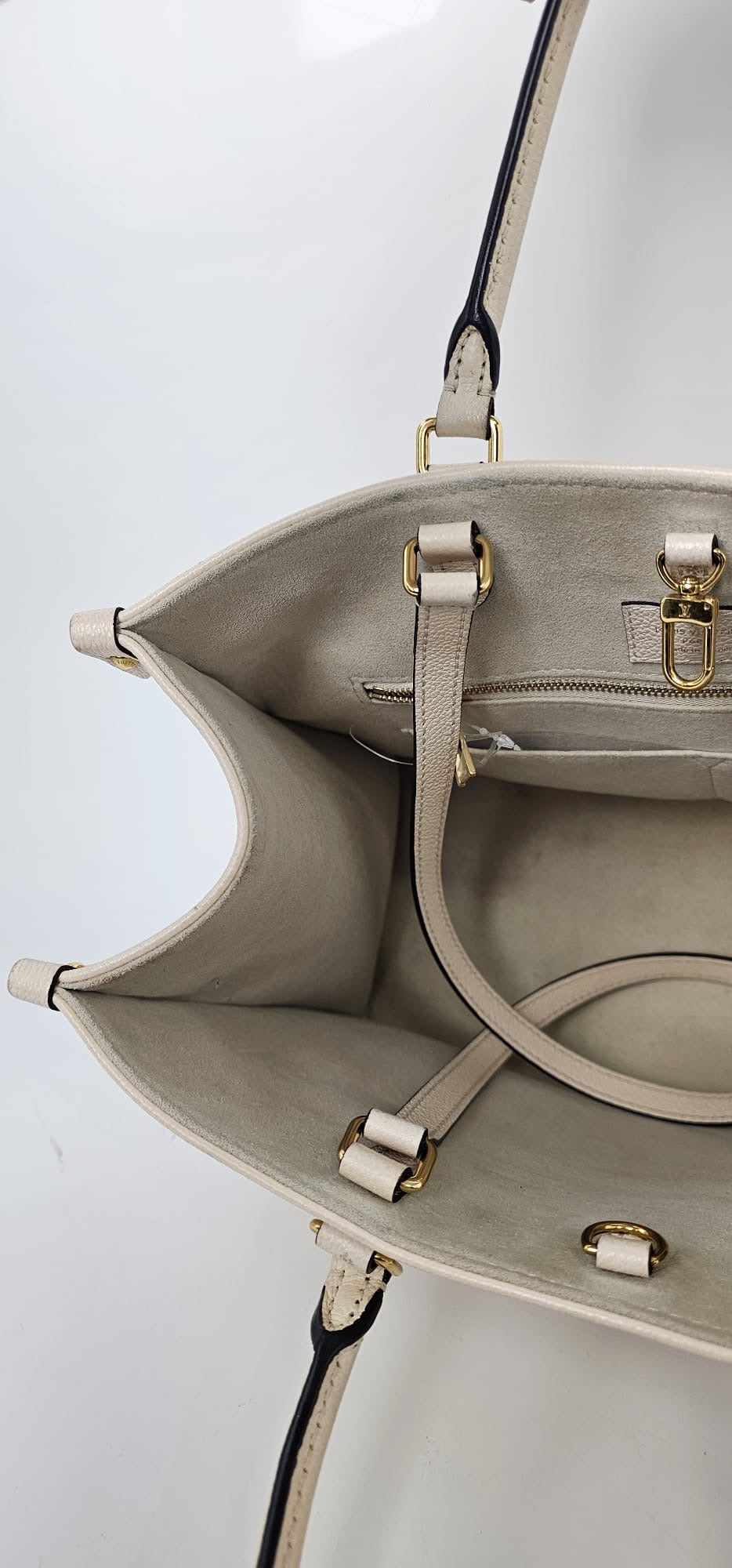 LOUIS VUITTON LV ON THE GO MM “BY THE POOL” LIMITED EDITION