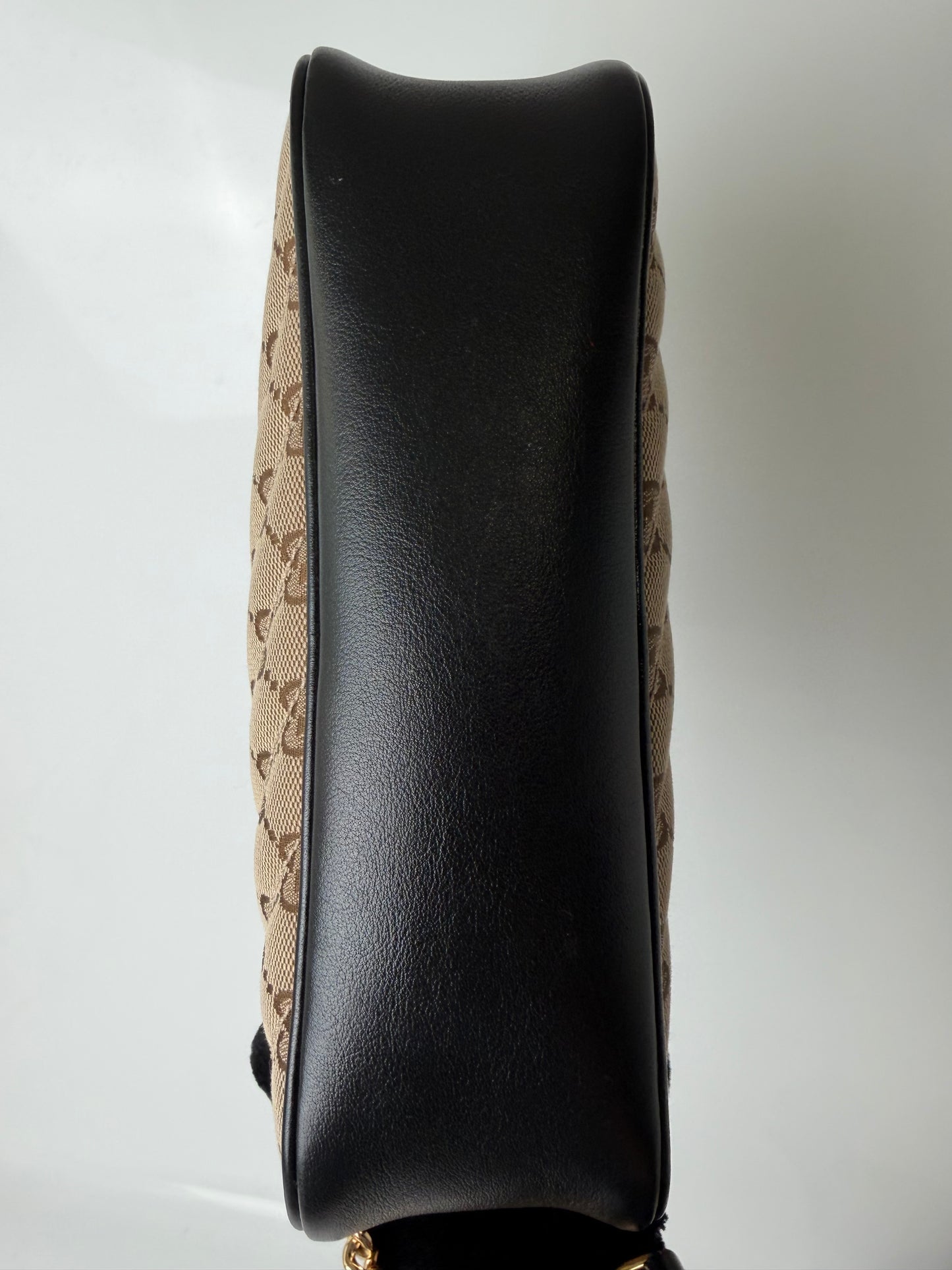 GUCCI GG SMALL CAMERA BAG