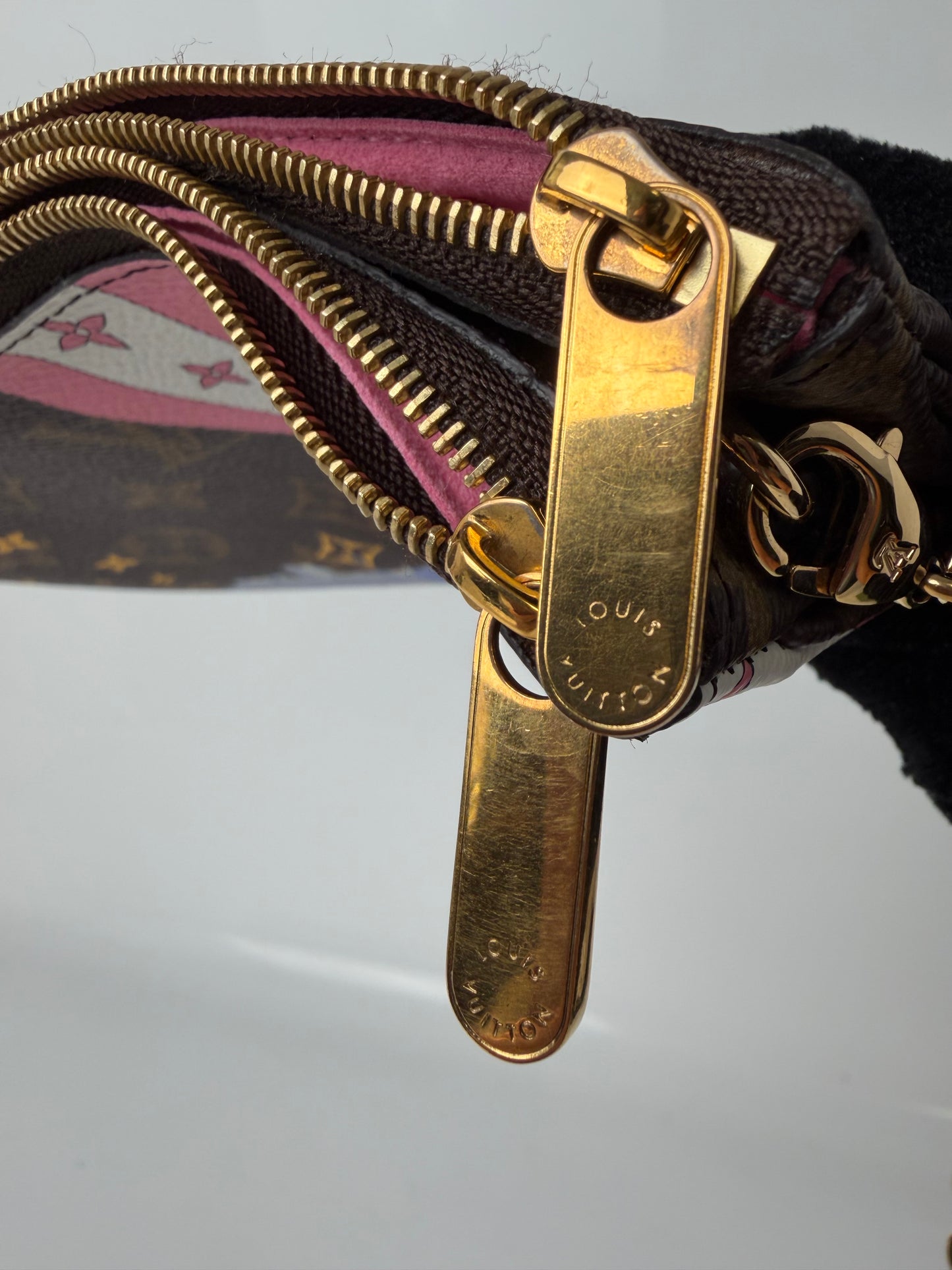 LOUIS VUITTON LV CHRISTMAS LIMITED EDITION DOUBLE ZIP POUCHETTE