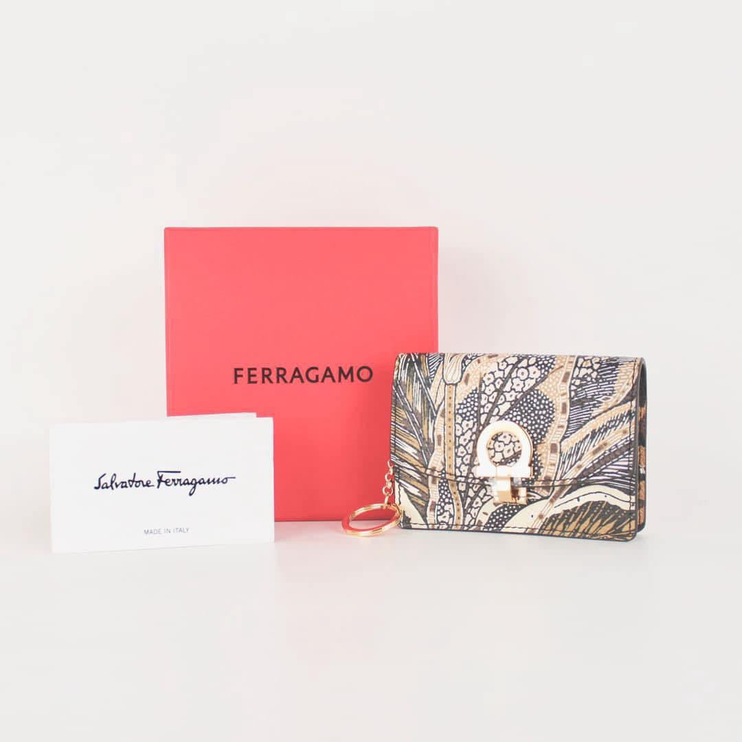 FERRAGAMO WALLET