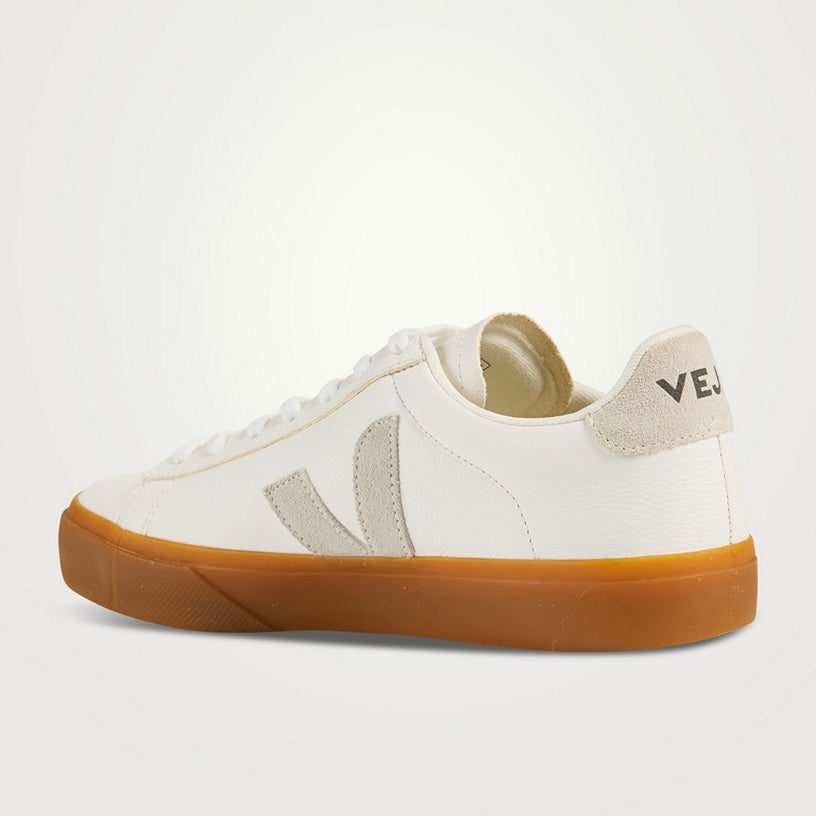 VEJA CAMPO SNEAKERS

$ 199 CAD (CASH)
________________________________________
Description: 
*Rubber Sole 
*White Textured-Leather,Beige Suede
*Lace Up Front
*Size 8

*Inclusions: Box
___________________________________________

💯 Aunthentic and Brand Ne