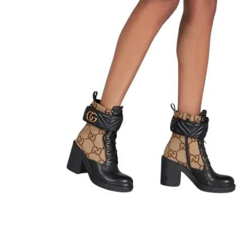 GUCCI LOGO PLAQUE-ANKLE BOOTS