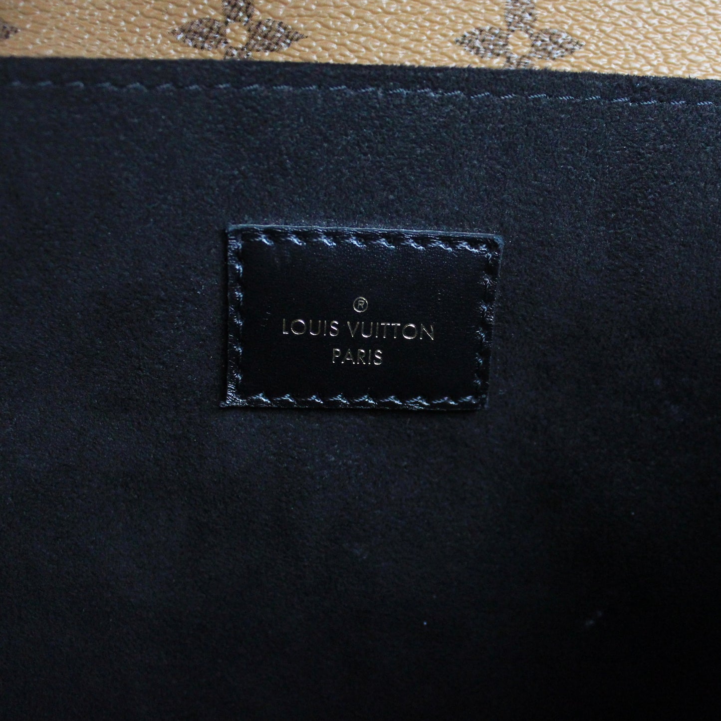 LOUIS VUITTON REVERSE MONOGRAM CANVAS POCHETTE MÉTIS