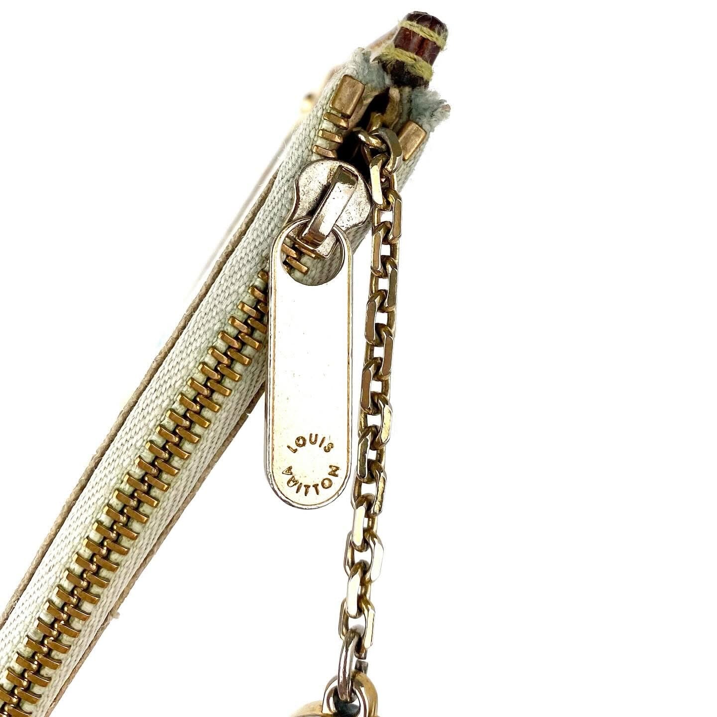LV KEY CLES WHITE