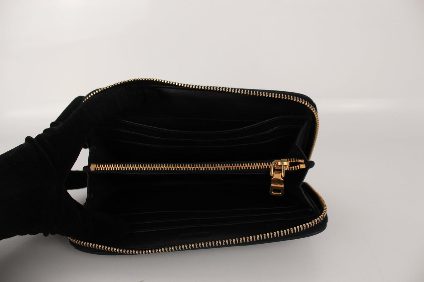 MIU MIU MATELASSE LONG WALLET