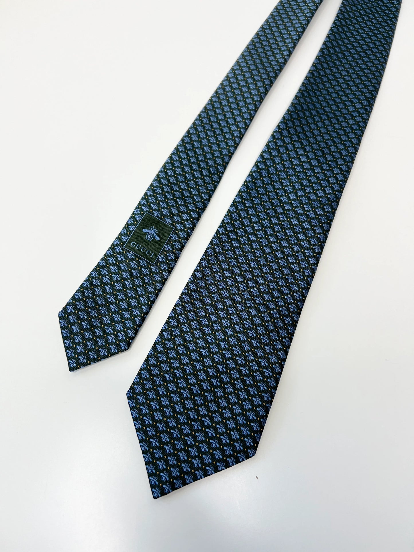 GUCCI GG BEE WOVEN SILK TIE