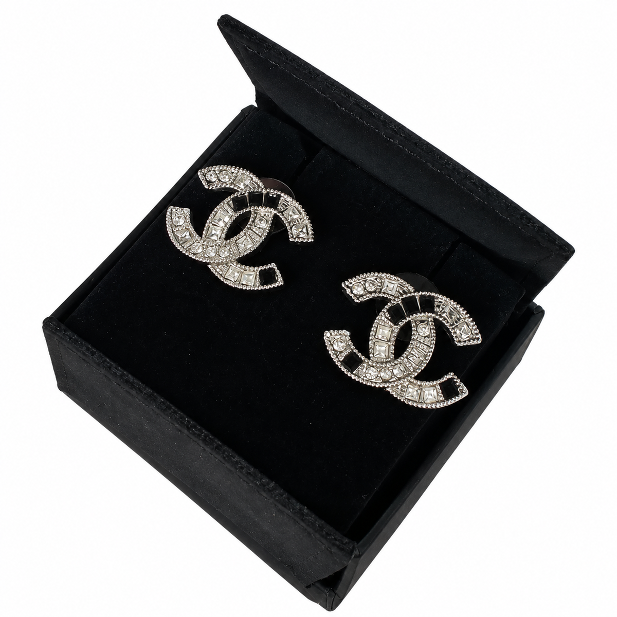 CHANEL CC CRYSTAL STUD EARRINGS