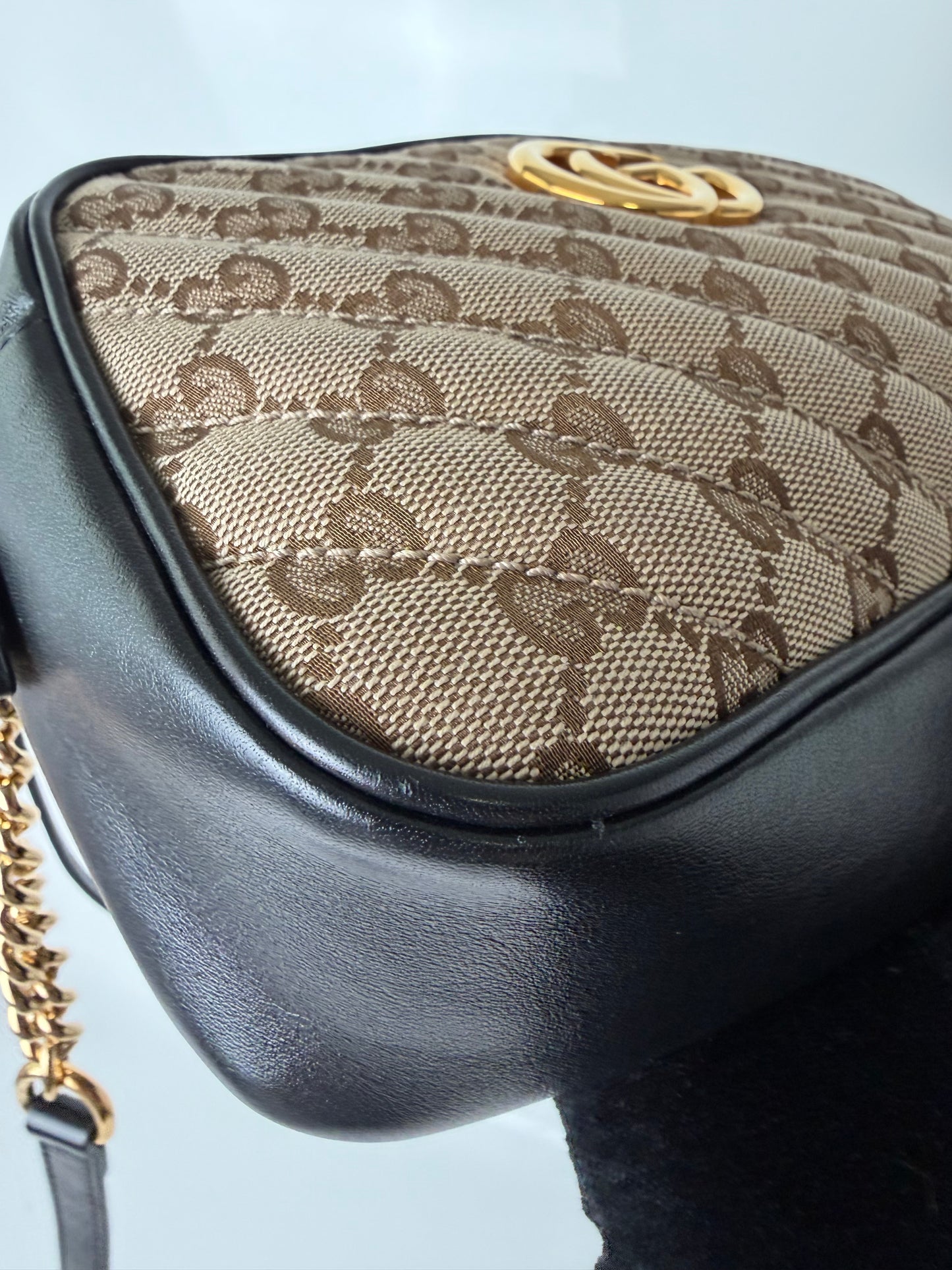 GUCCI GG SMALL CAMERA BAG