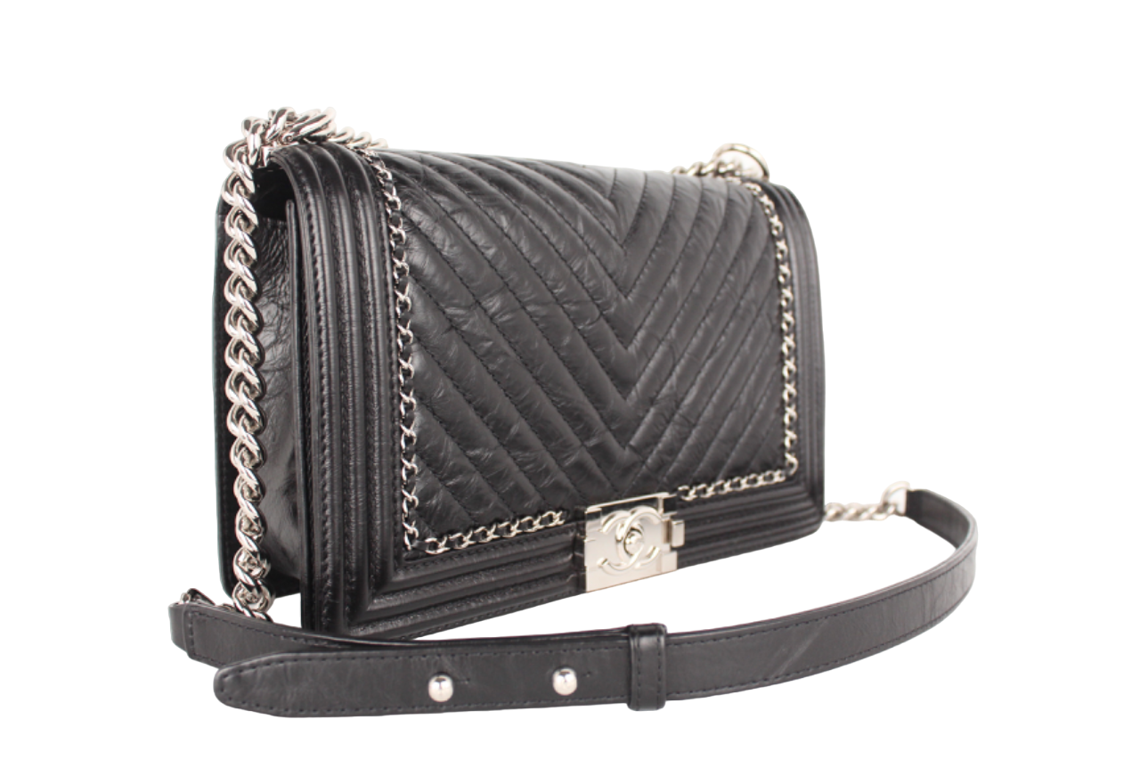 CHANEL GLAZED CALFSKIN NEW CHEVRON BOY MEDIUM