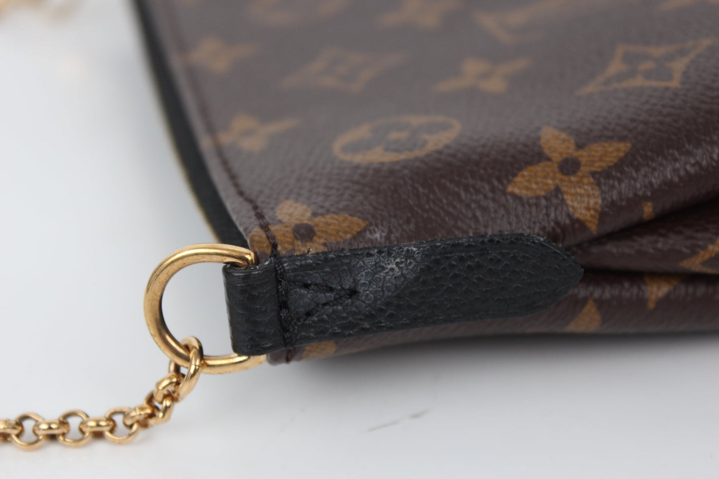 LOUIS VUITTON LV PALLAS CLUTCH