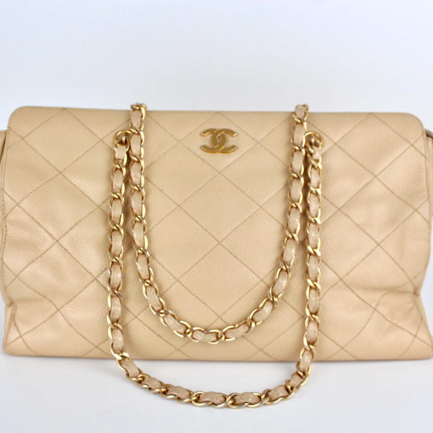 CHANEL MATELASSE CHARM SHOULDER BAG