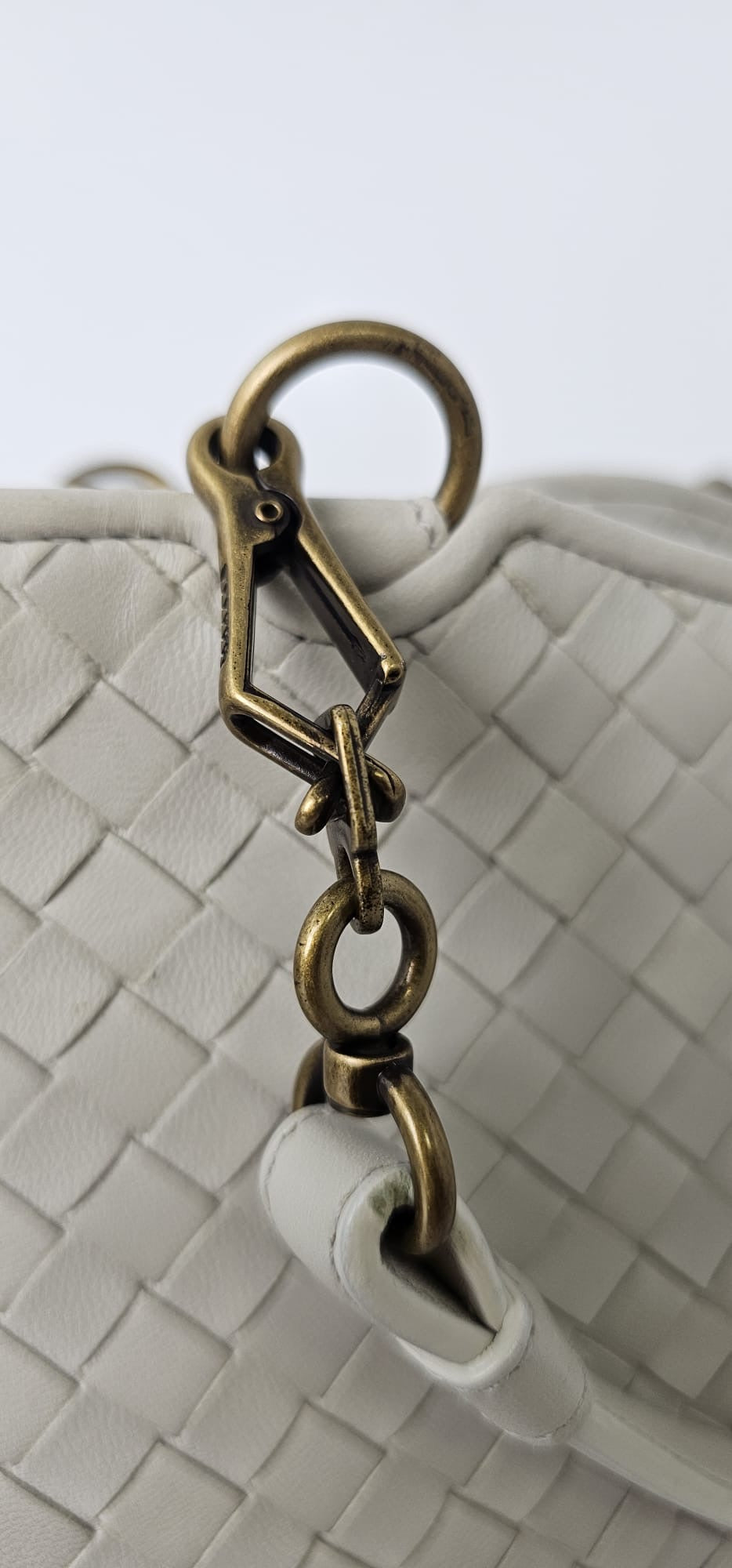 BOTTEGA VENETTA INTRECCIATO WOVEN HANDBAG