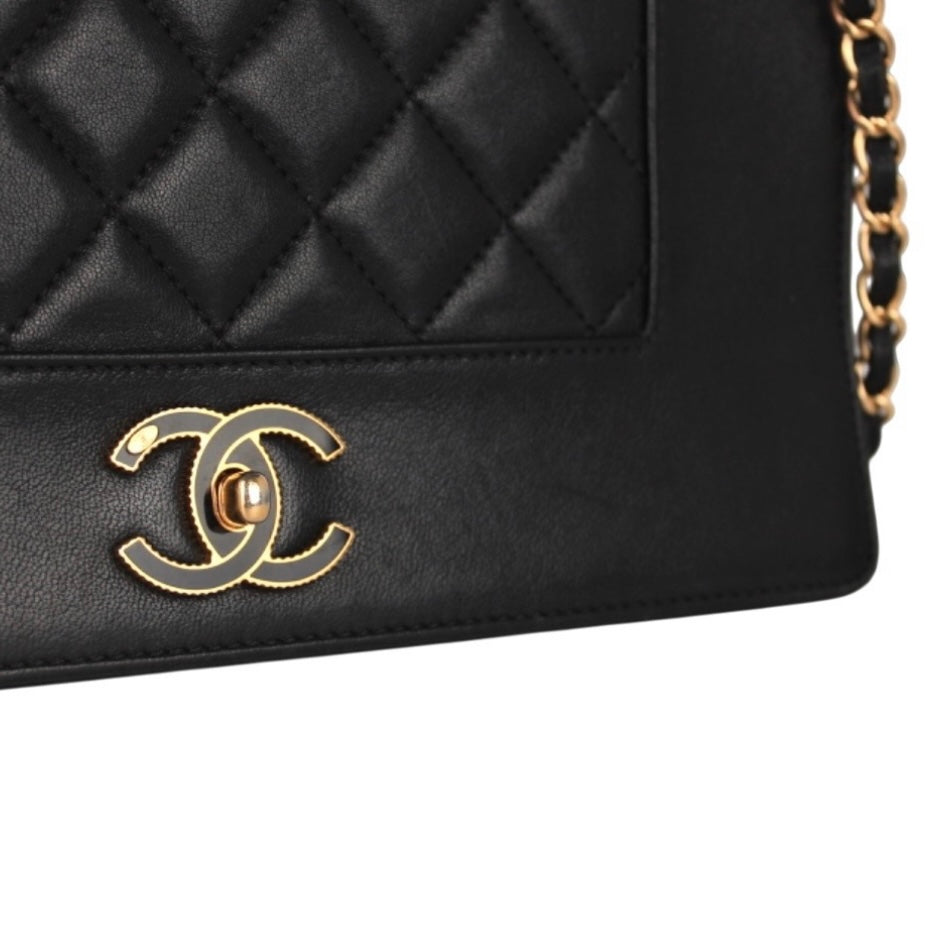 CHANEL MEDIUM FLAP BAG