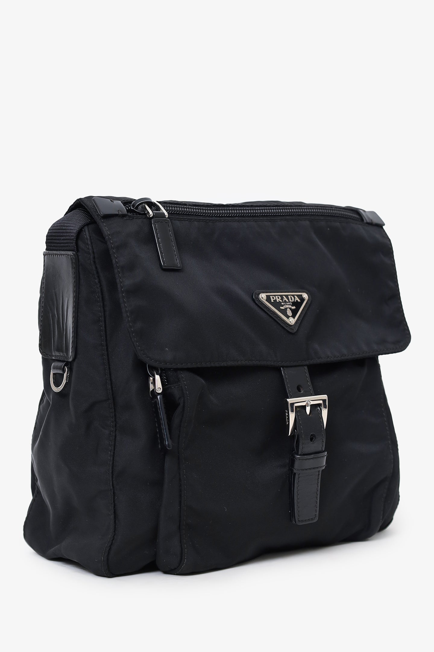 PRADA BLACK RE-NYLON VELA SAFFIANO POCKET SINGLE BUCKLE UNISEX MESSENGER BAG