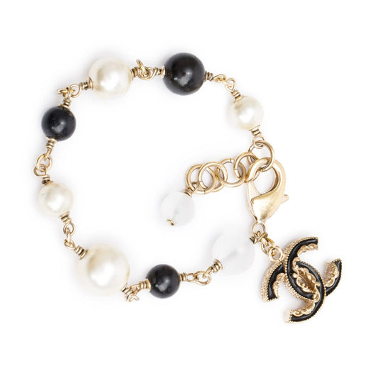 CHANEL CC GOLD PLATED RESIN FAUX PEARL BRACELET