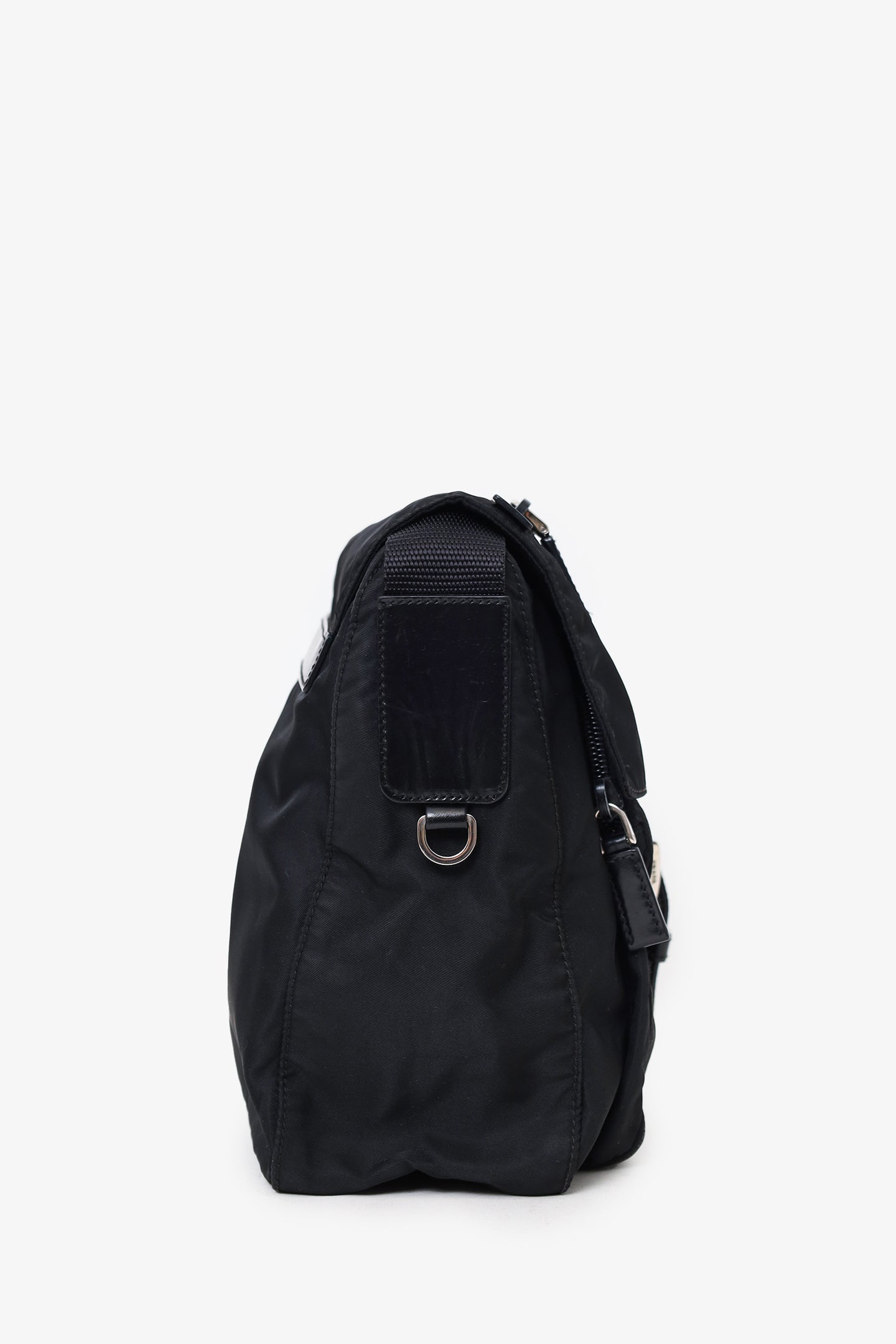 PRADA BLACK RE-NYLON VELA SAFFIANO POCKET SINGLE BUCKLE UNISEX MESSENGER BAG