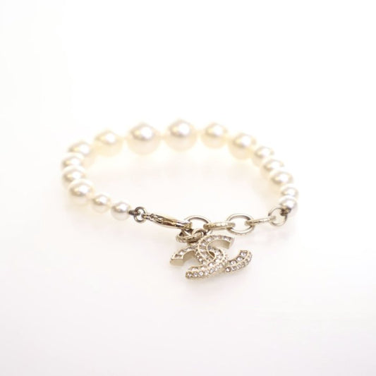 CHANEL CC PEARL BRACELET