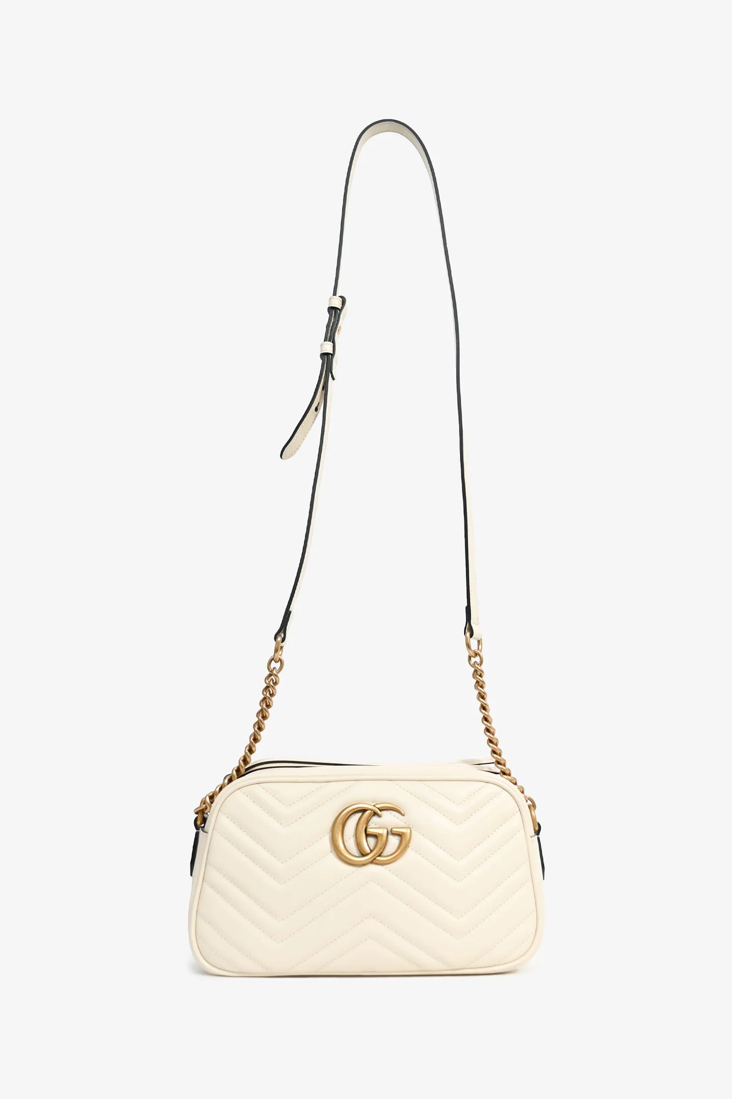 GUCCI GG MARMONT MATELASSE SMALL CAMERA BAG