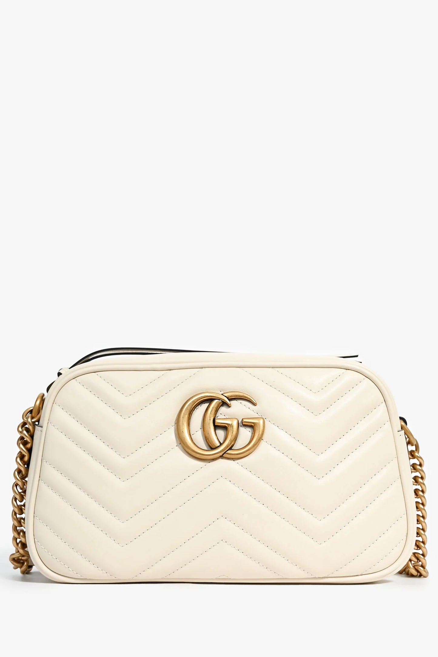 GUCCI GG MARMONT MATELASSE SMALL CAMERA BAG