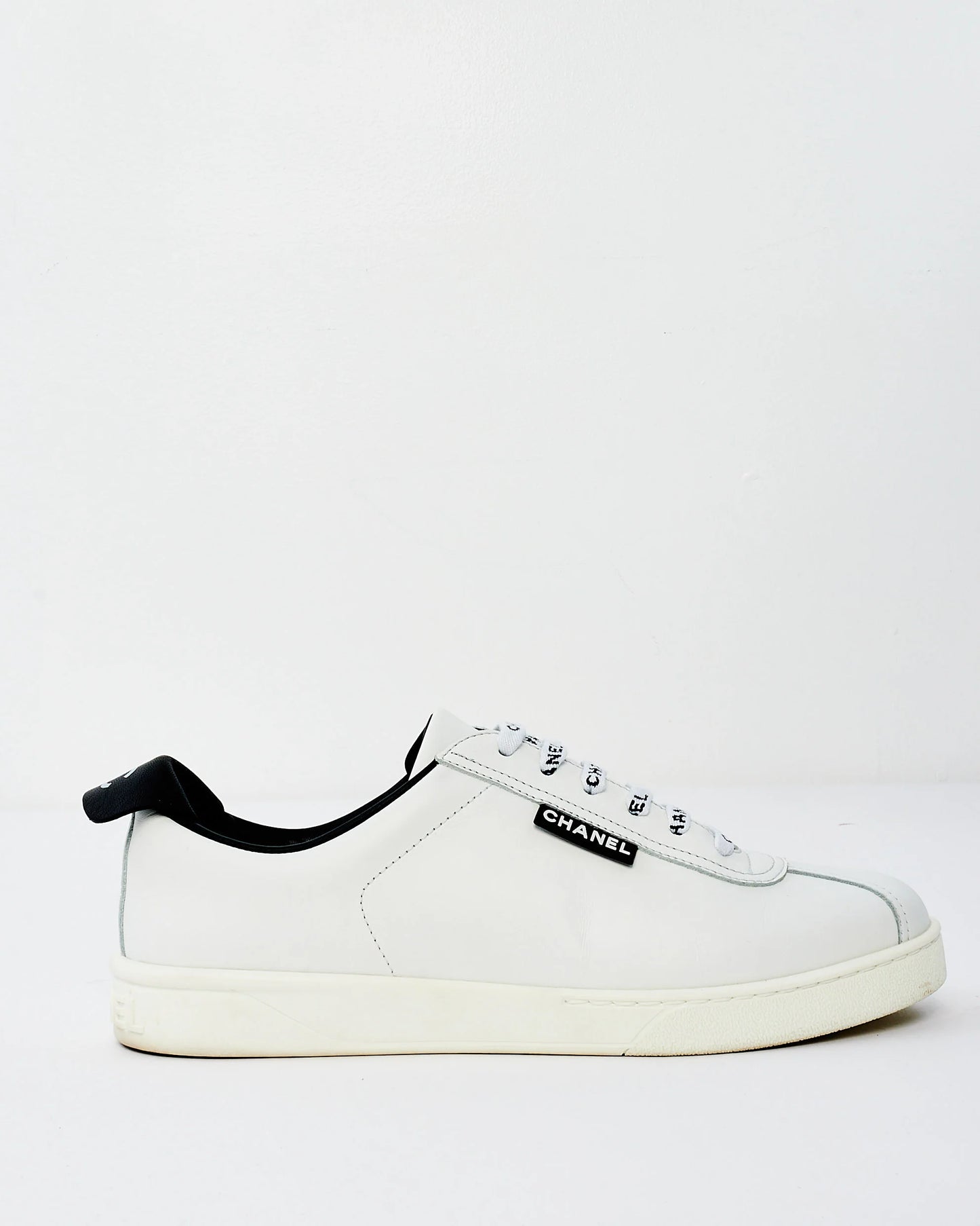 CHANEL CC CALFSKIN LEATHER WOMENS SNEAKERS