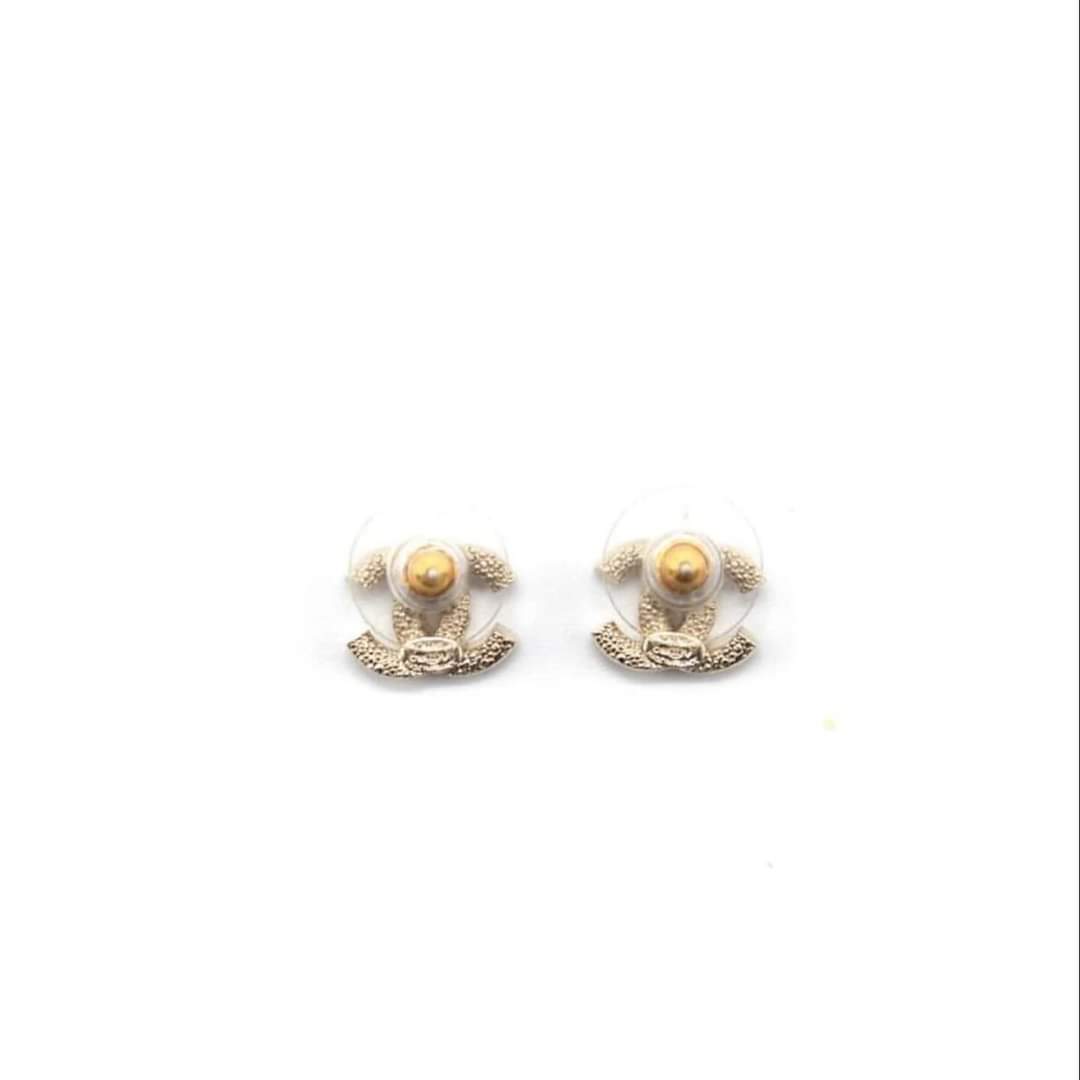 CHANEL CC EARRINGS