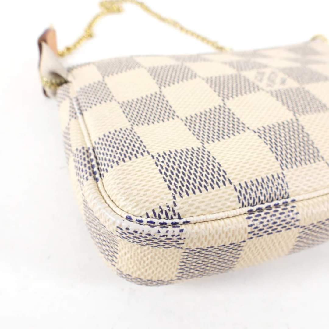 LOUIS VUITTON MINI POCHETTE